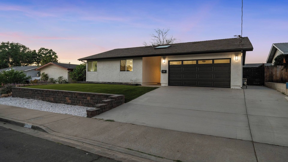 El Cajon House | 4BR/2Bth, Hot Tub, King Bed, Garage, Gated Backyard