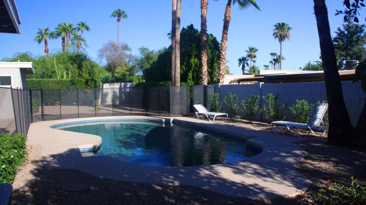 Raskin Estates House | 4BR/3BA Villa, Large Heated Private Pool - Near R' Ariel Shoshan