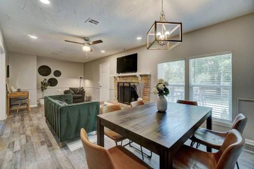 Central Oklahoma City Villa | 4BR Beauty w/Game Room! Lake Hefner Hideaway
