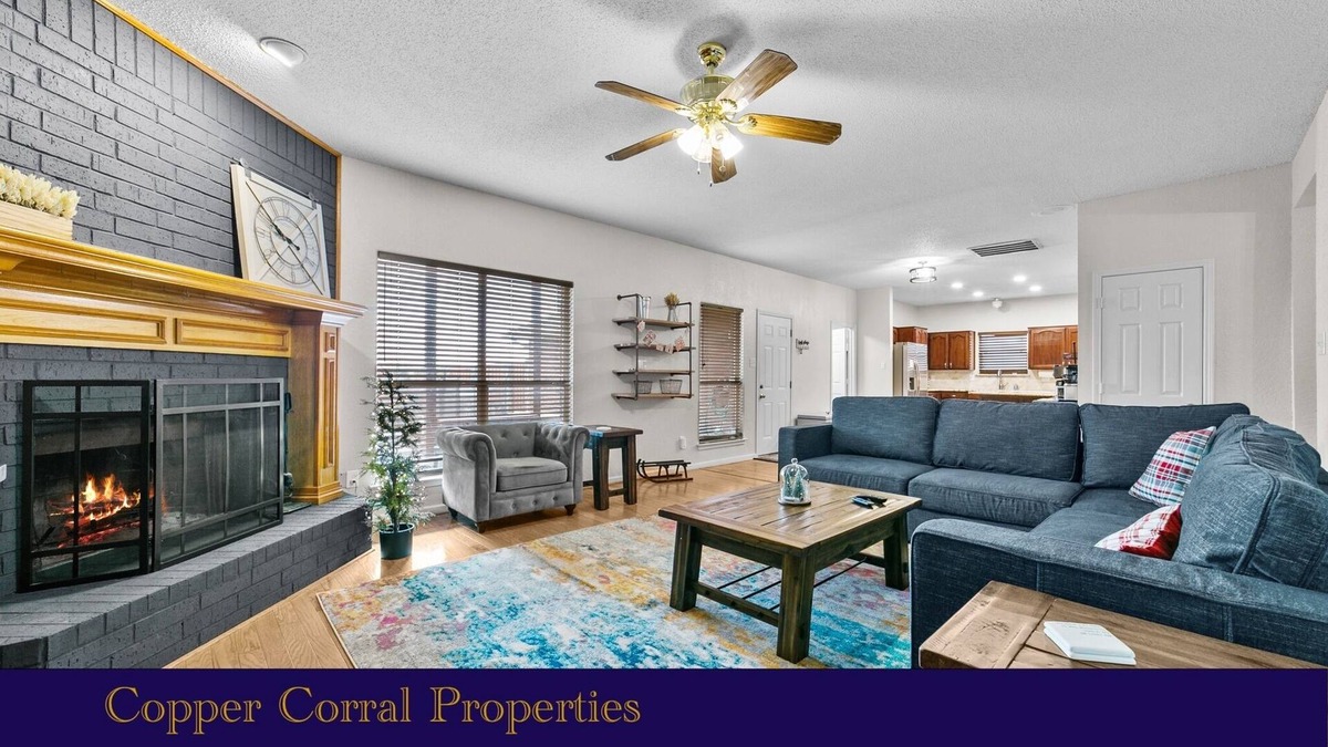 Rowlett House | 4BR Family&Pet Retreat|Pool/Spa, Lake Ray Hubbard