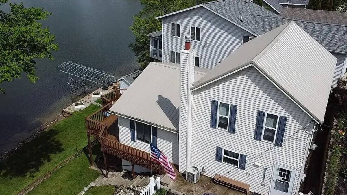 Plainwell House | 4BR Furnished Rental on Pine Lake Sept–May Rental 2900/month-includes utilities