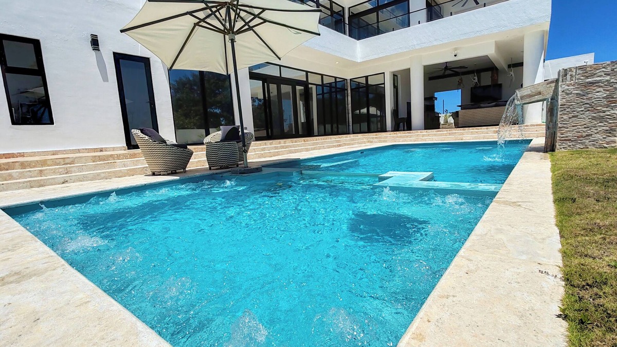 Villas Ana Maria Villa | 4BR Luxurious Private Villa Escape with Pool & Whirlpool + Bonus