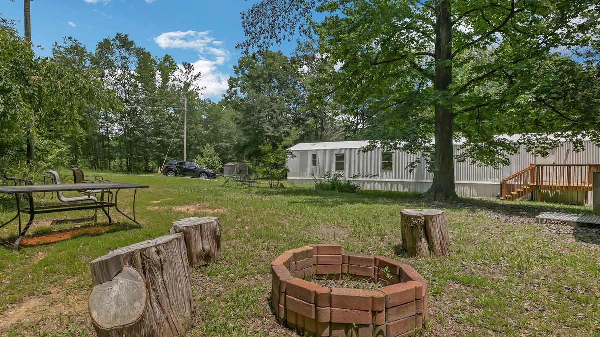 Simpsonville House | 4BR mobile home w/Hot Tub,Fire pit,gas BBQ AC, WiFi in Simpsonville by Hospital