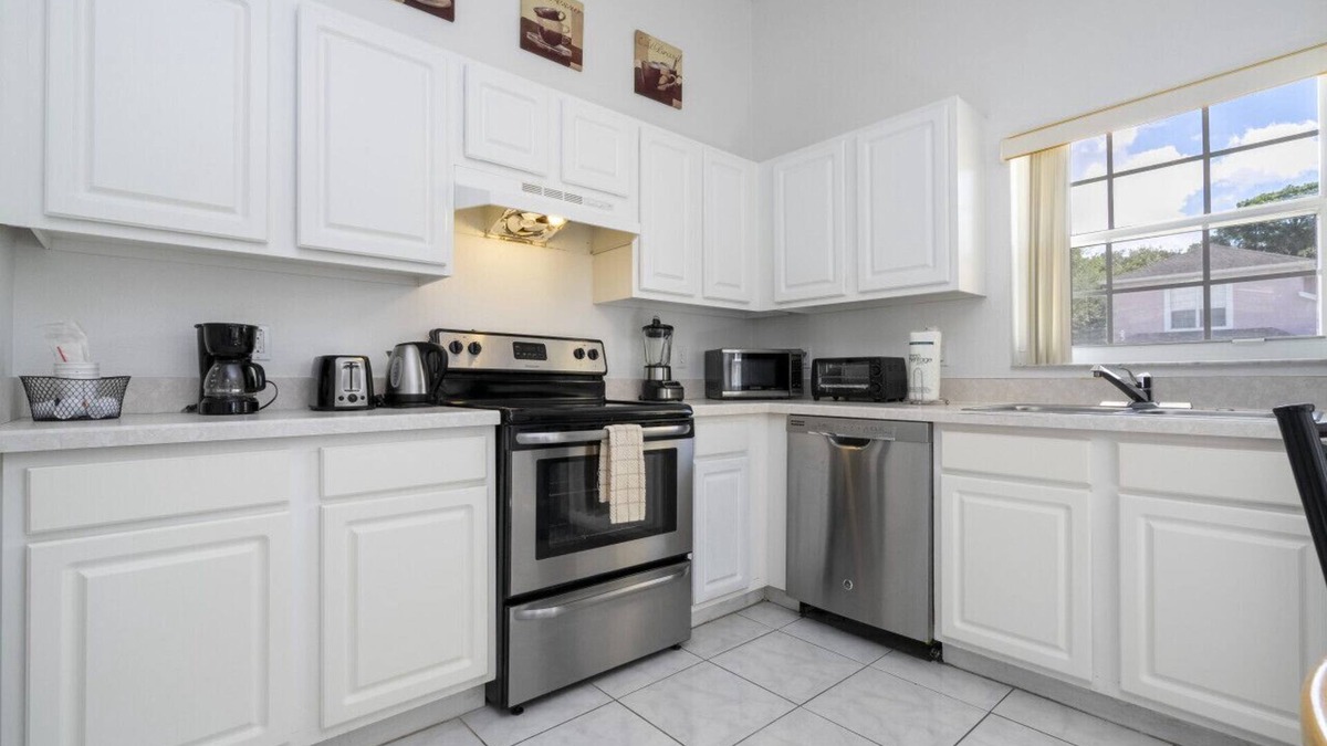 Indian Point House | 4BR| Near Disney| BBQ Grill & Pool