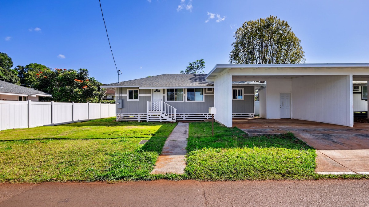 Wahiawa House | 4BR Oahu - Sleeps 8, WFH, A/C + Beach, Dole + Surf