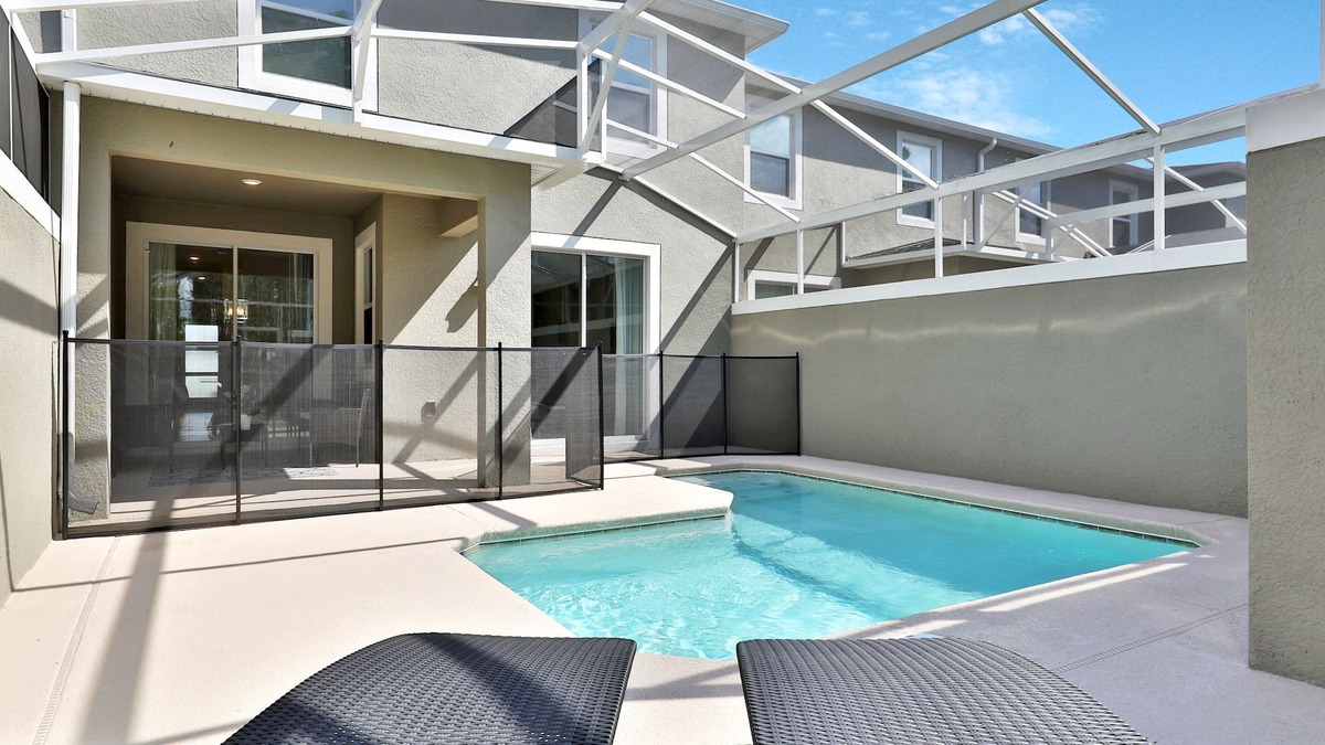 Ridgewood Lakes House | 4BR Splendor: Private Pool - Sleeps 11 - Champions Gate - 392