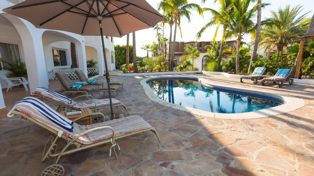 Downtown San Jose del Cabo Villa | 4BR VILLA HEATED POOL IN GATED COMMUNITY