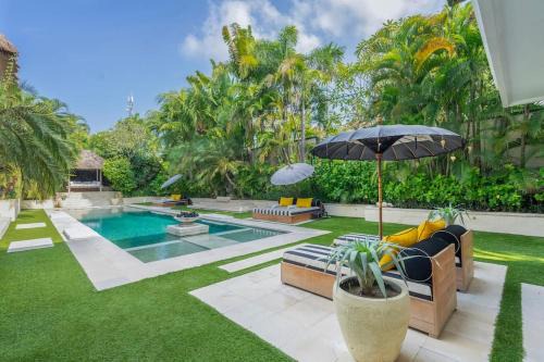 Laksmana Villa | 4BR Villa with Large Pool at Seminyak Beach