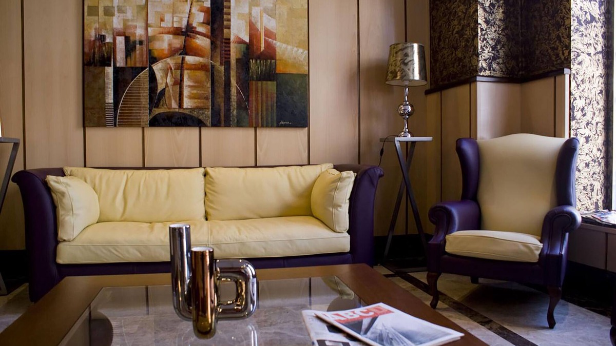 Castillejos Hotel | 4C Puerta Europa