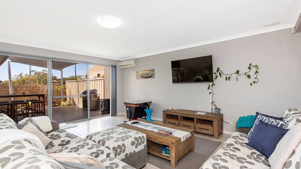 Geographe House | 4Shore with Wifi- 4 Shore with Wifi is the ideal getaway holiday property for anyone and everyone!