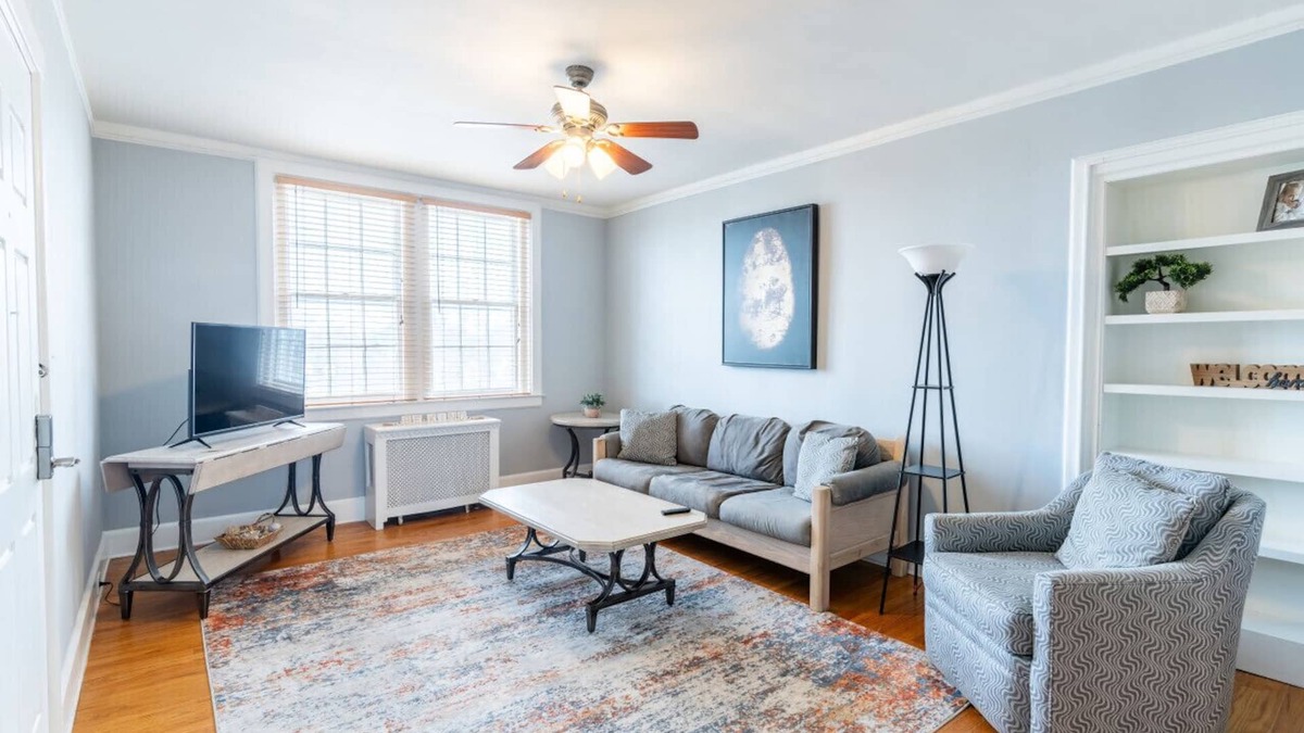 Greensboro Condo | 4th Floor Condo 1/4 mile from Moses Cone Hospital