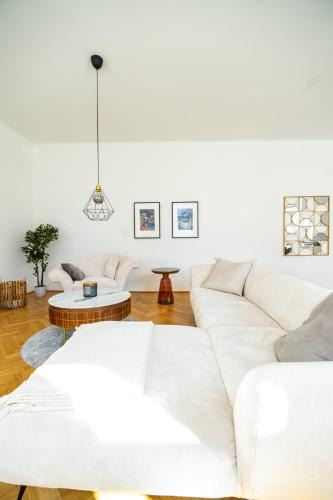 Altlerchenfeld Apartment | 4ty3 Apartments - Spacious Apartment in the heart of the 8th district is calling