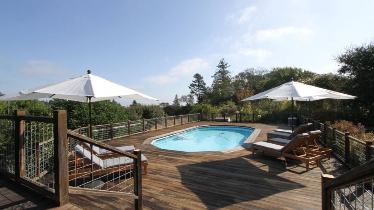 Sebastopol House | 5,000 sq ft West County Sonoma home with pool, pickle ball court and gardens