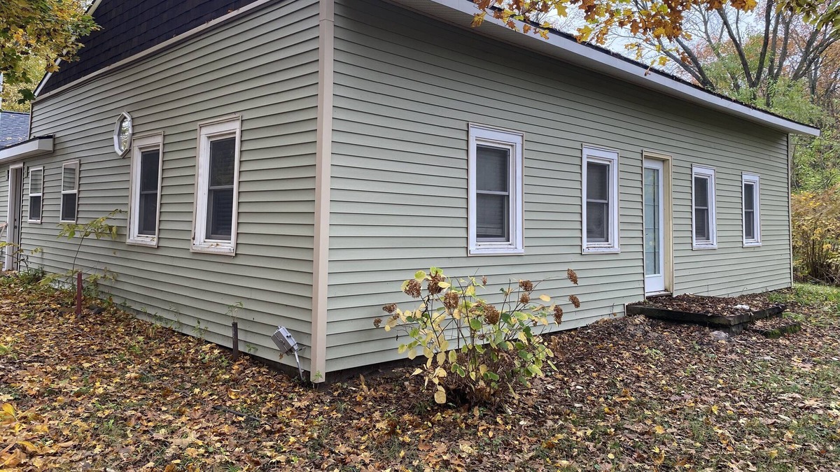 Battle Creek House | 5 acre property with sunsets on marsh. Pet friendly.Fort Custer