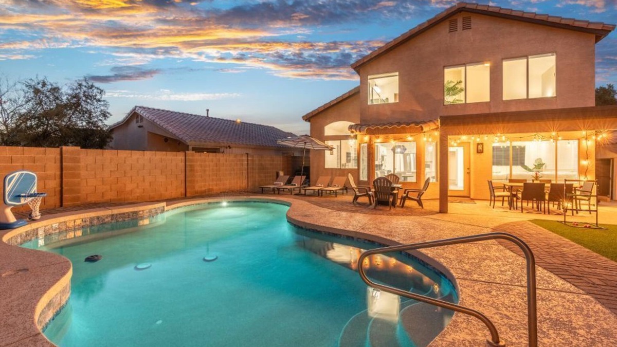 Gilbert House | 5 BD Gilbert Home, 4 Min to Downtown & Heated Pool