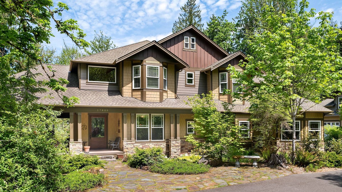 Prairie Ridge House | 5 Bdrm 4 Bath Private & Gated 5 Acre Estate Property