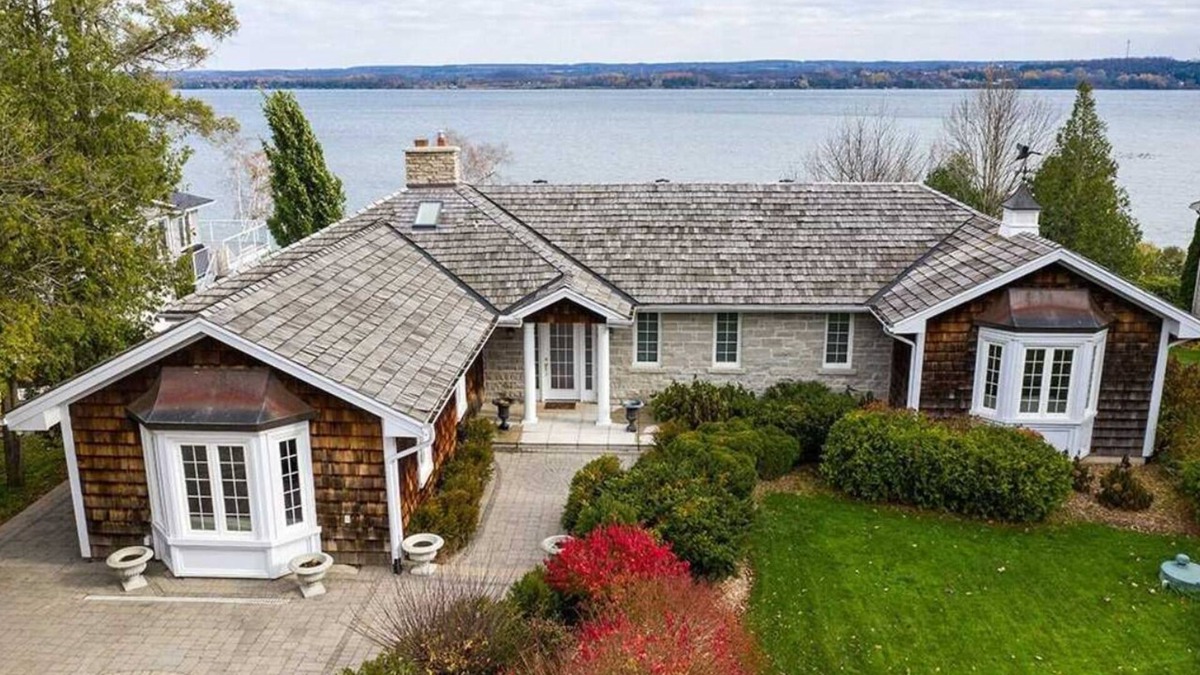 Georgian Bluffs Cottage | 5 BDRM★Waterfront★Shorehouse On The Bay★Free WIFI ★BBQ