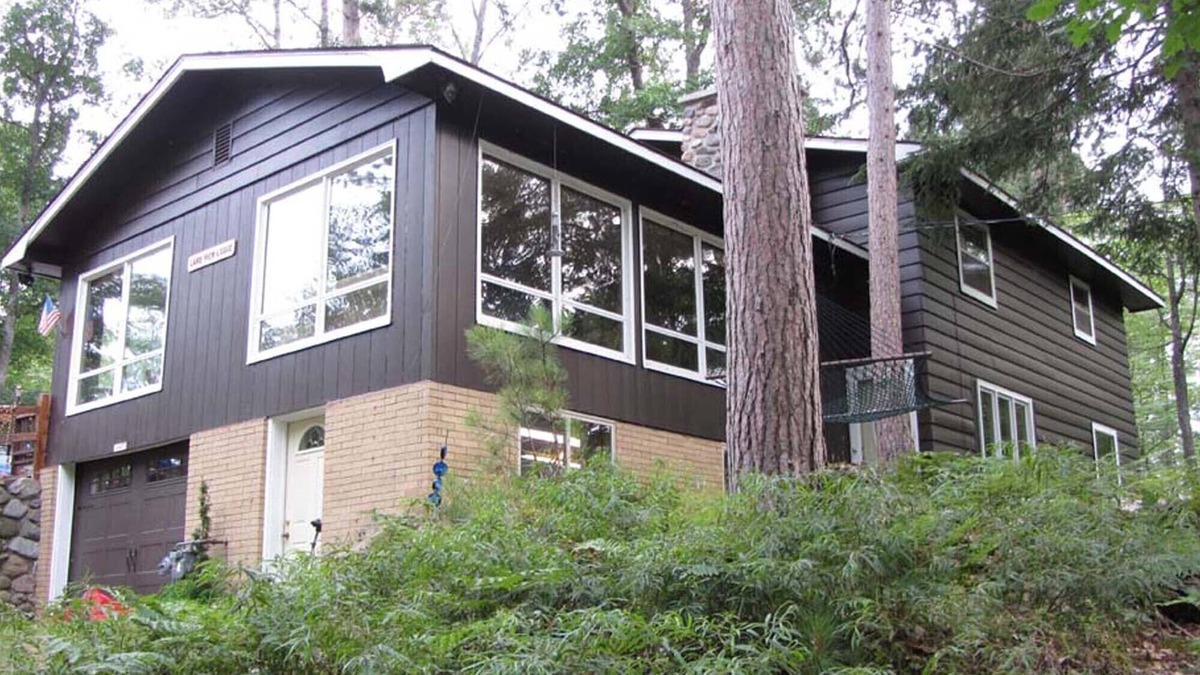Boulder Junction House | 5 Bed/3 Bath Boulder Junction Lodge on a quiet bay on Boulder Lake.