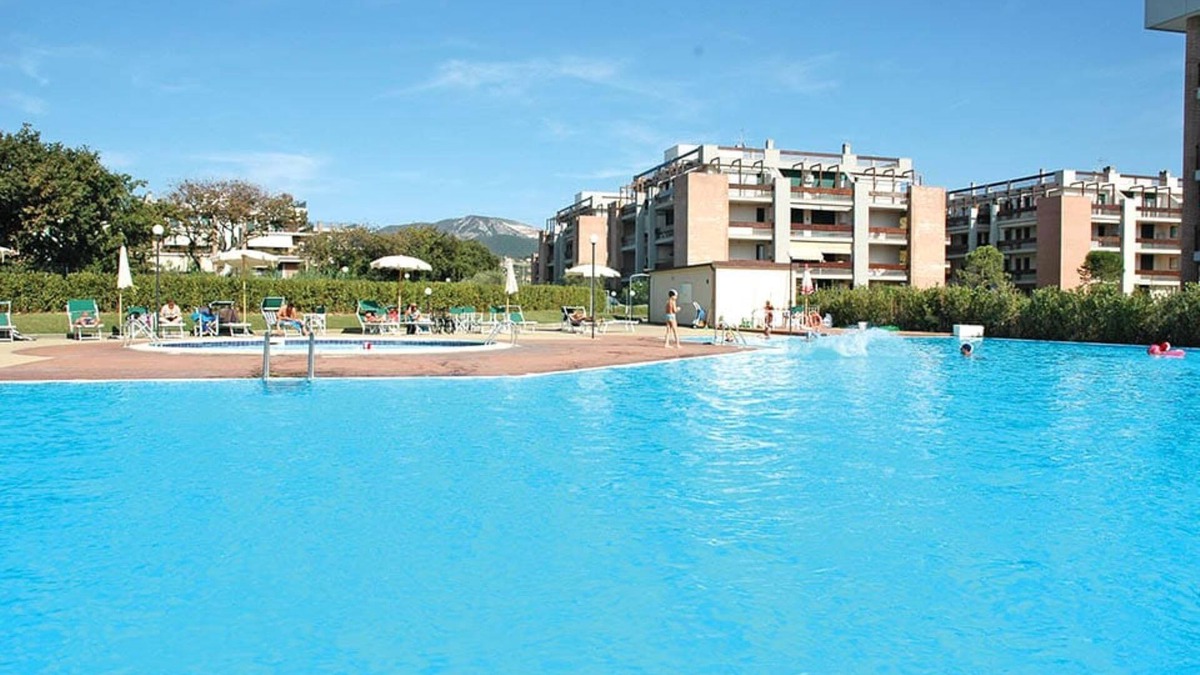 San Vincenzo Apartment | 5 bed places with swimming pool in the area Coop-Rif. Stella Marina