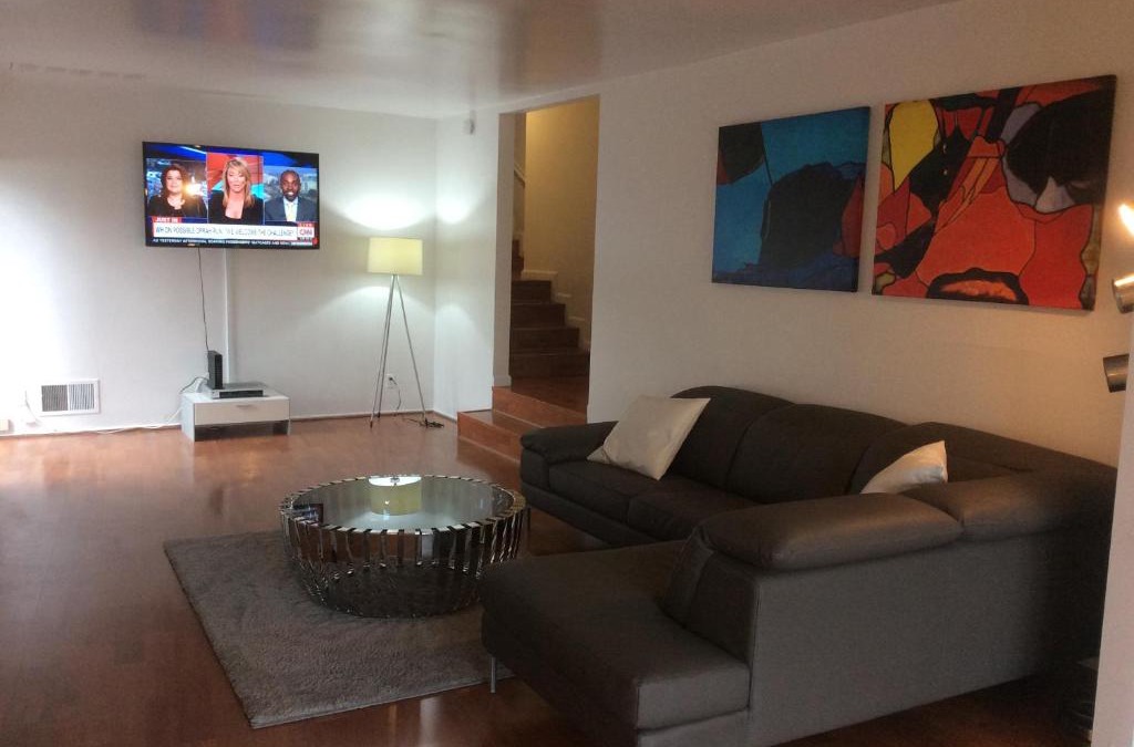 Sherman Oaks House | 5 bedroom 3 bath home near universal