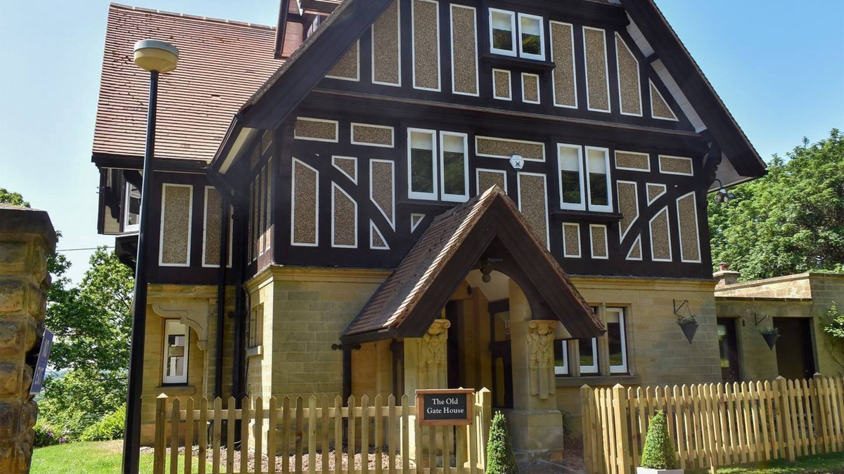 Royal Tunbridge Wells Cottage | 5 bedroom accommodation in Tunbridge Wells