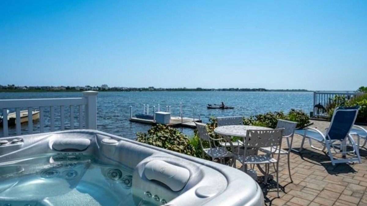 Beach Haven House | 5 bedroom accommodation in High Bar Harbor