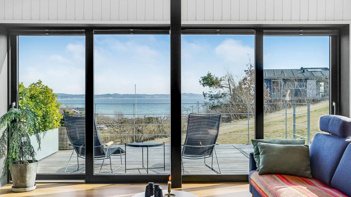 Handrup Strand House | 5 bedroom accommodation in Ebeltoft