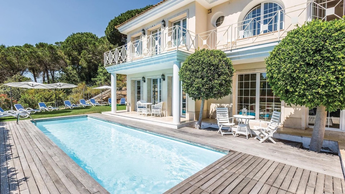 Cabrils House | 5 bedroom amazing home in Cabrils