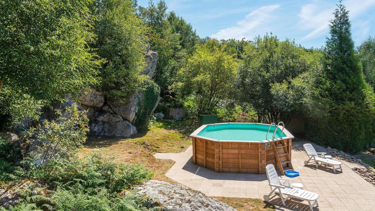 Saint-Clement-Rancoudray House | 5 bedroom accommodation in St.Clement Rancoudray