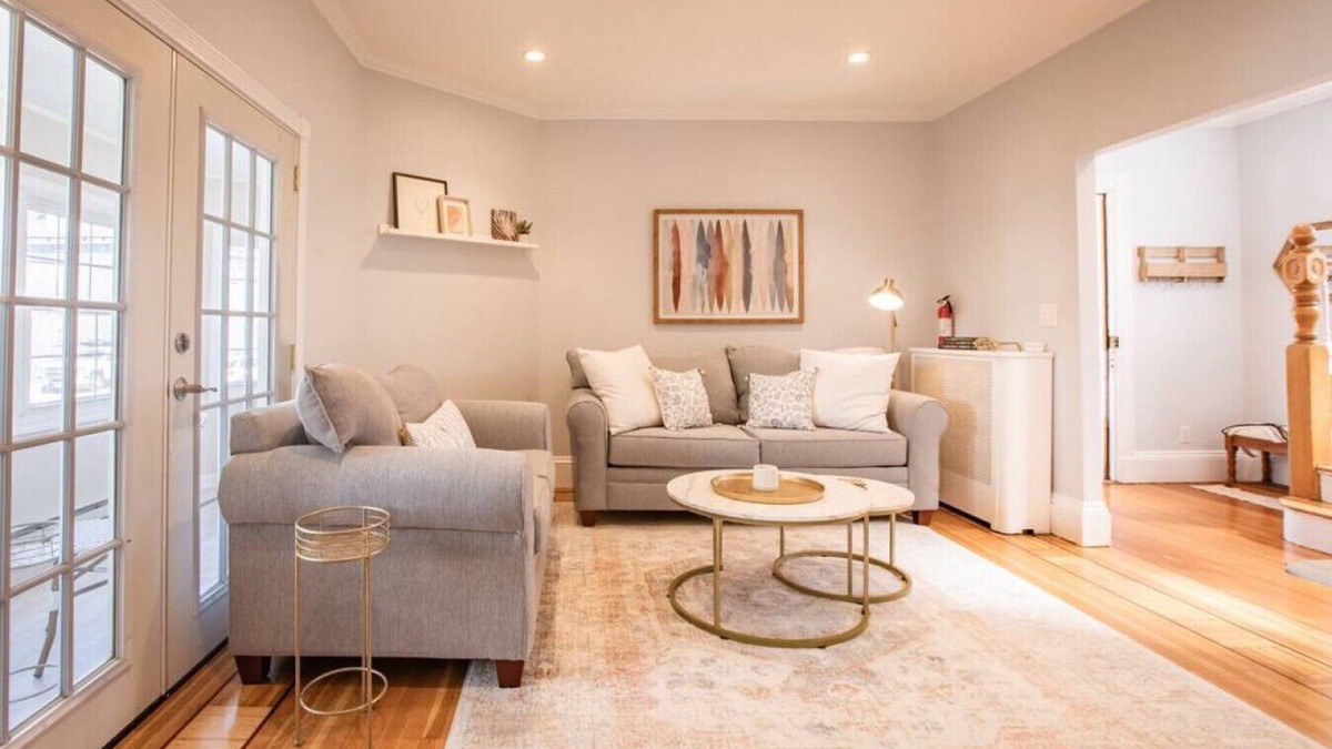 Medford House | 5 Bedroom Historic Home minutes to Boston!