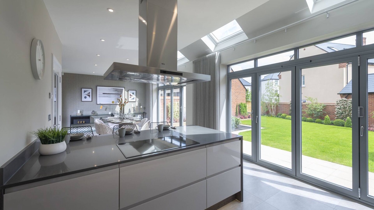 Bicester House | 5 Bedroom House close to Bicester Village