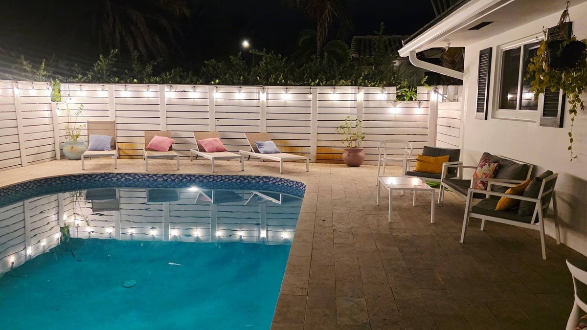 Coral Ridge Isles House | 5-bedroom in Fort Lauderdale! Heated Salt water pool w endless amenities