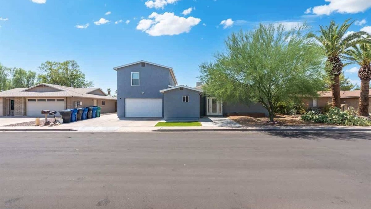 Mesa House | 5 Bedroom | Jacuzzi | Location | Outdoor Dining