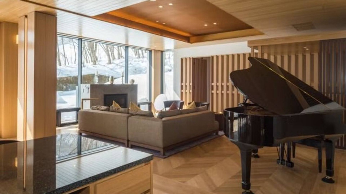 Hokujo House | 5 Bedroom Modern Luxury House / Kitaazumi-gun Nagano