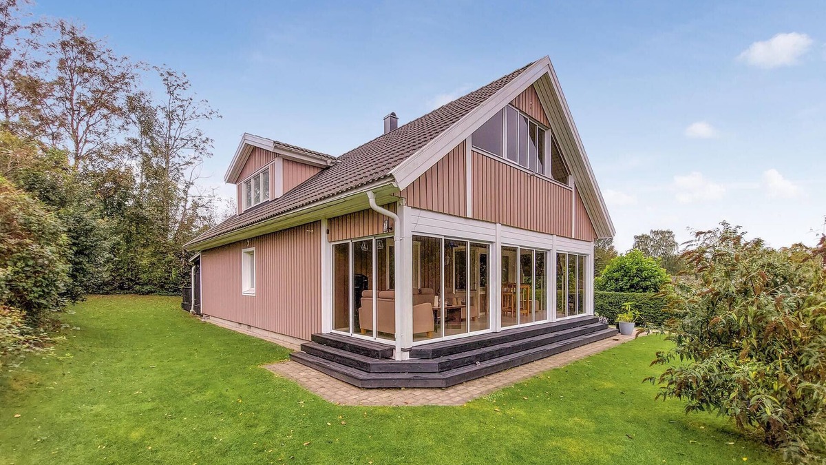 Axelstorp House | 5 bedroom nice home in Båstad