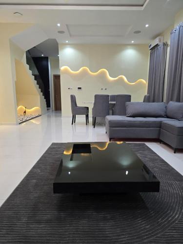 Ofin Apartment | 5 Bedroom semi detached Apartment by Ellestar Homes