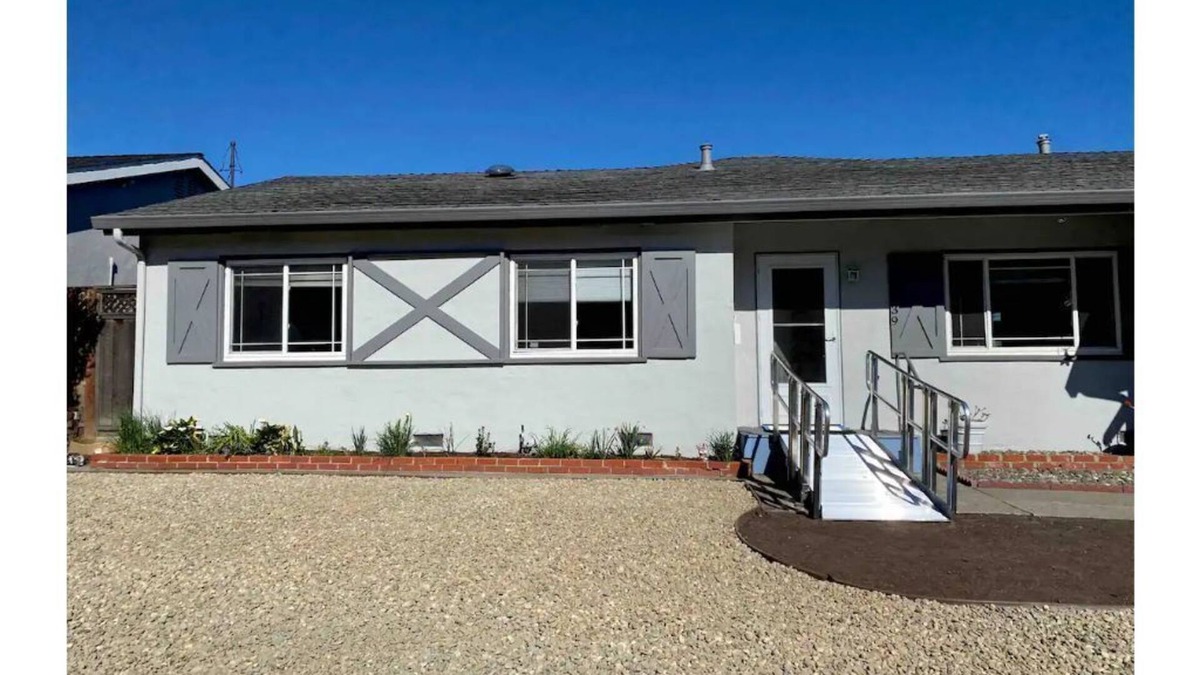 Dublin House | 5 bedroom single level home with 3 bath