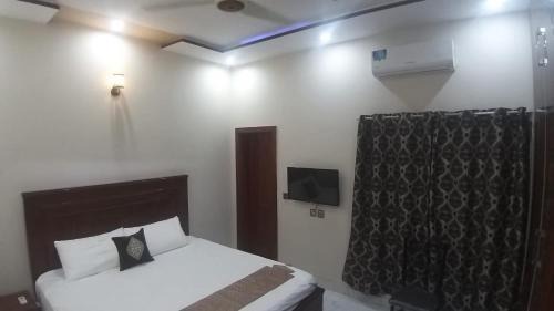Lahore House | 5-Bedroom Vacation Home