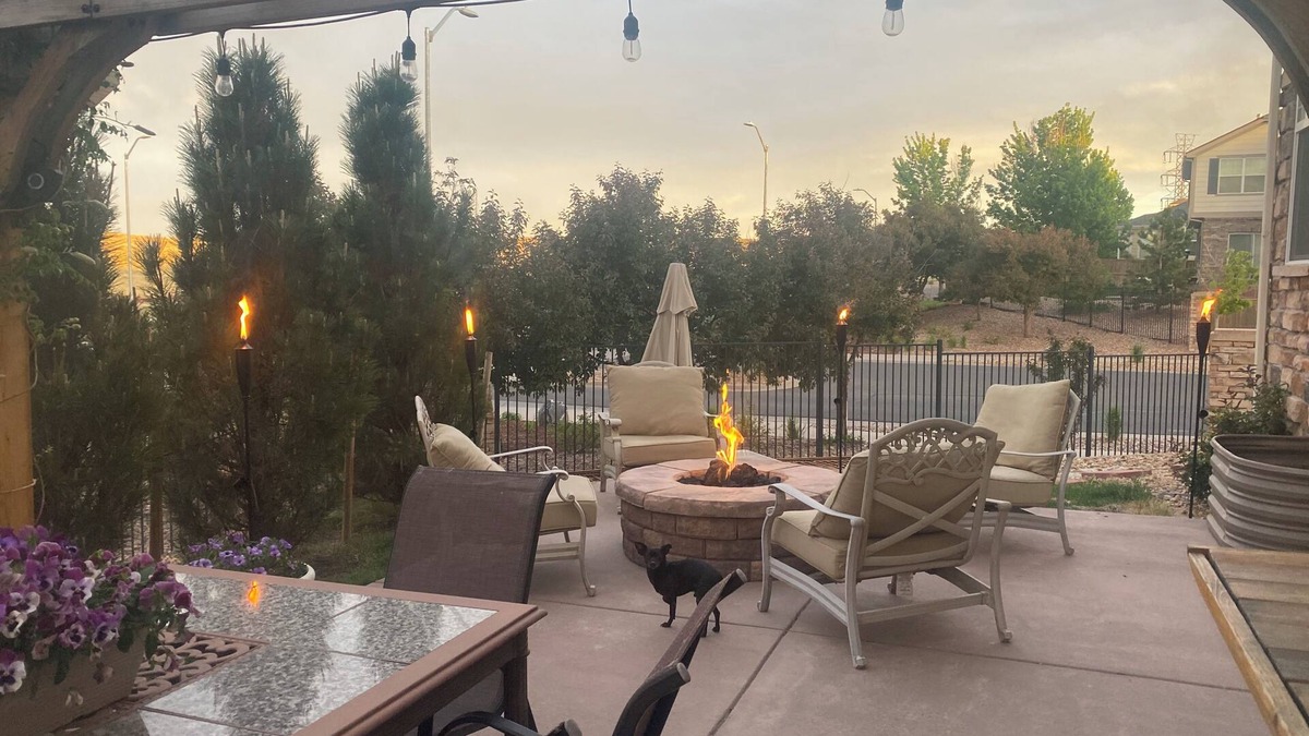 Aurora House | 5-bedroom vacation home 18 minutes from Park Meadows Mall