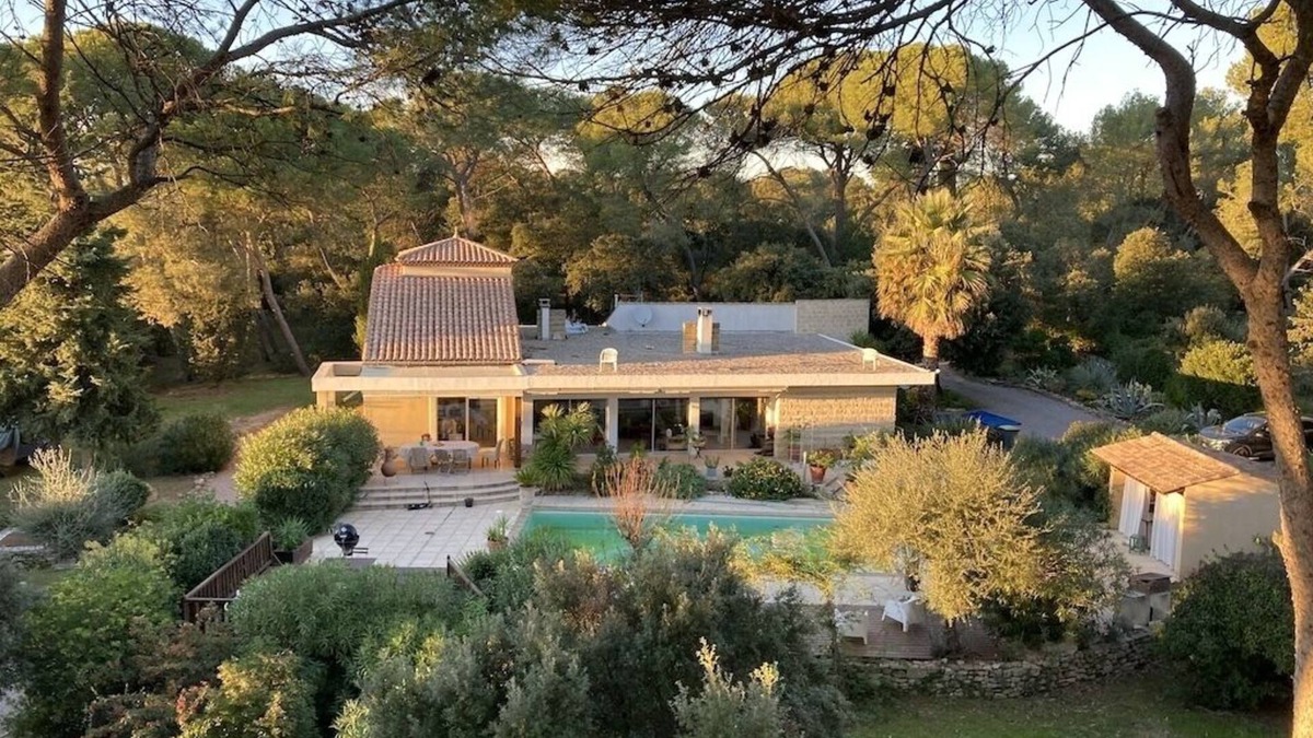 Aubais Villa | 5 bedroom villa in aubais