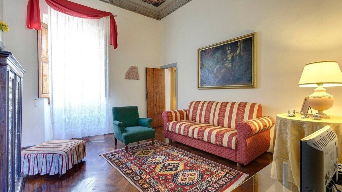 San Lorenzo Apartment | 5 Bedrooms apartment with fresco paintings