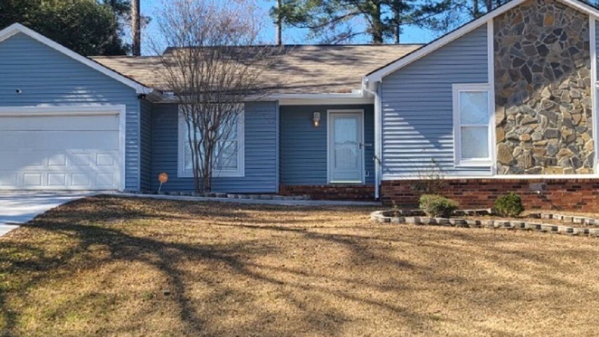 National Hills House | 5 beds/2 bath fully furnished house. WALK TO COURSE! Masters 2026 !
