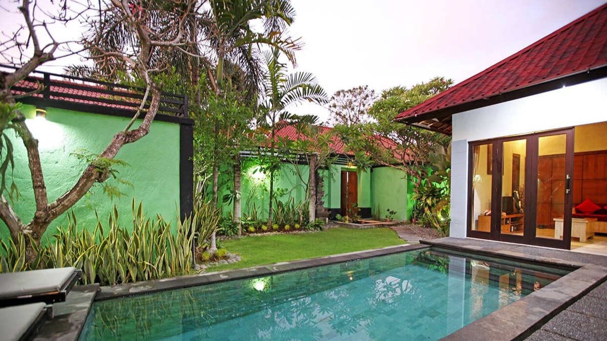 Dyanapura Villa | 5 BR, 2 Villas SidebySide, 2 Pools, Staf