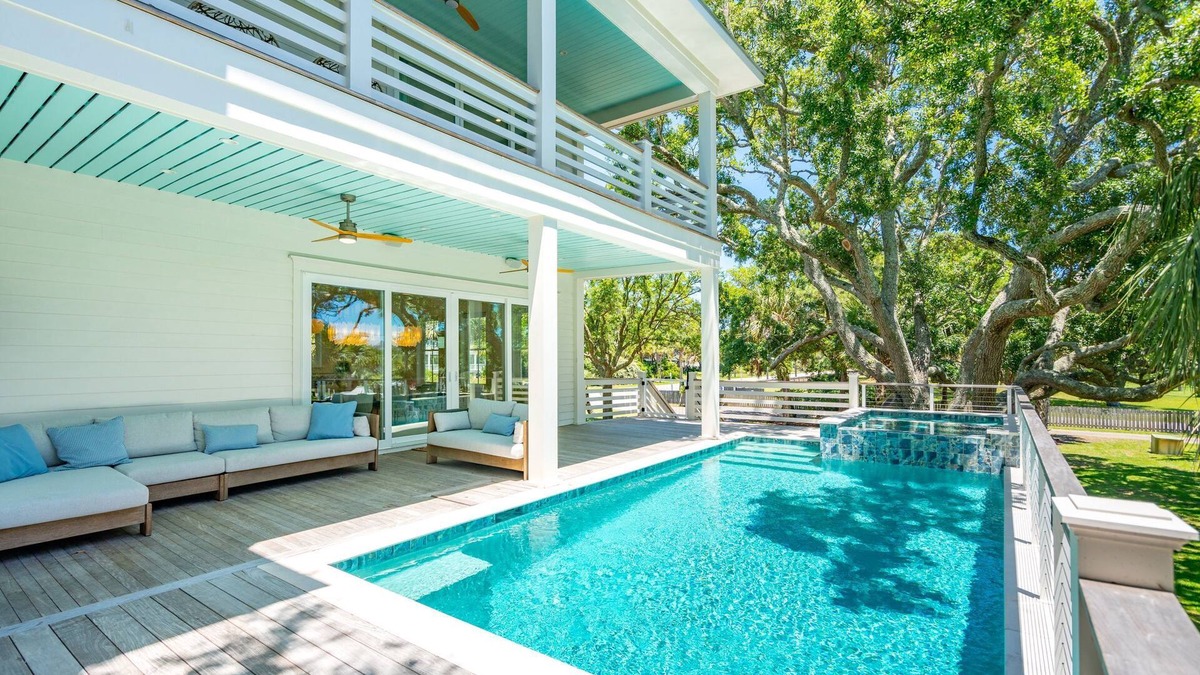 Isle of Palms House | 5 BR Luxury Home with Pool & Hot Tub | Ocean Views