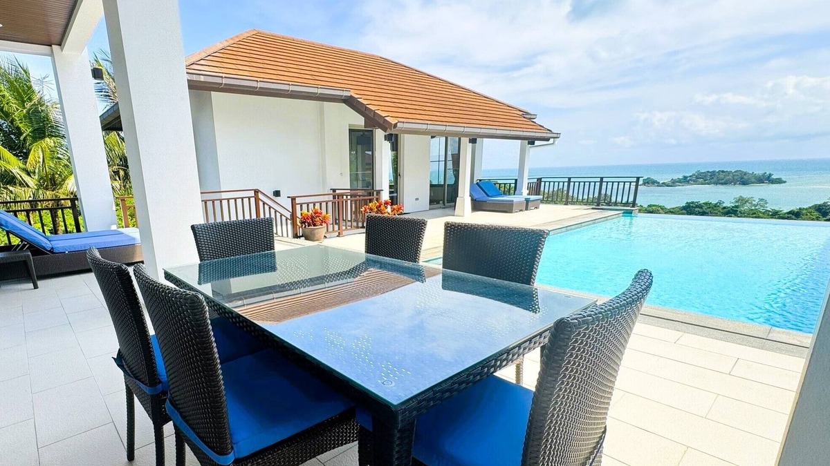 Choeng Mon Villa | 5 BR Sea View Private Pool Sunset & Sunrise Villa Short Walk to Choeng Mon Beach