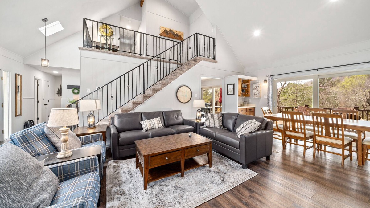 Lake Lure House | 5 BR - Walk to Resort Amenities! Close Mnt Views! Backyard Firepit!