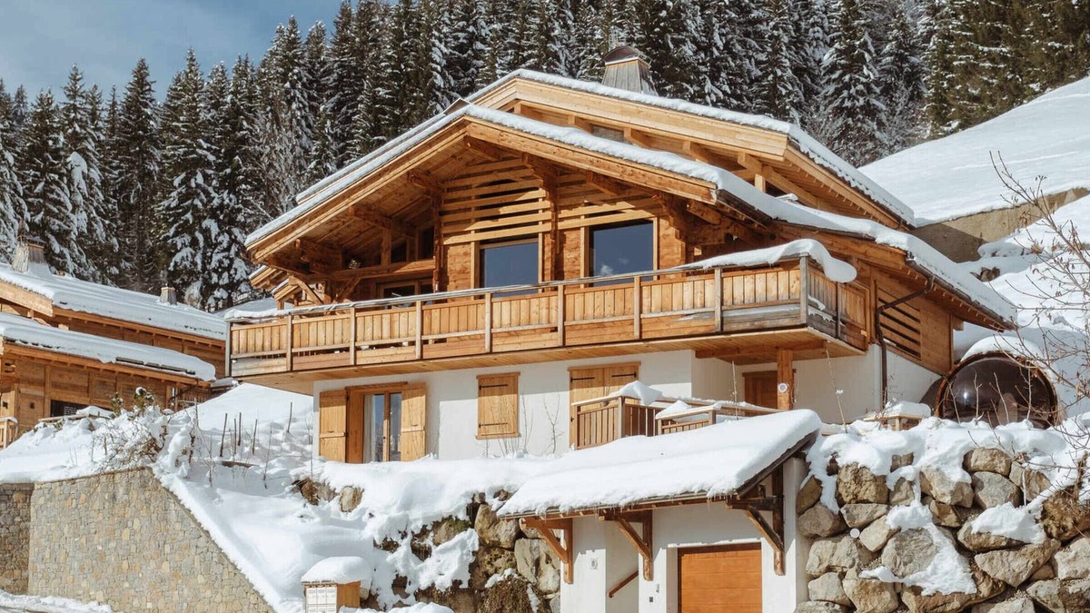 La Clusaz Ski Chalet | 5* Chalet with spa, sauna, hammam, near slopes, for 10 people in La Clusaz