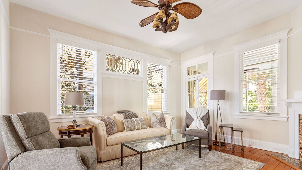 South of Broad House | 5 Colonial St 4br/3.5ba