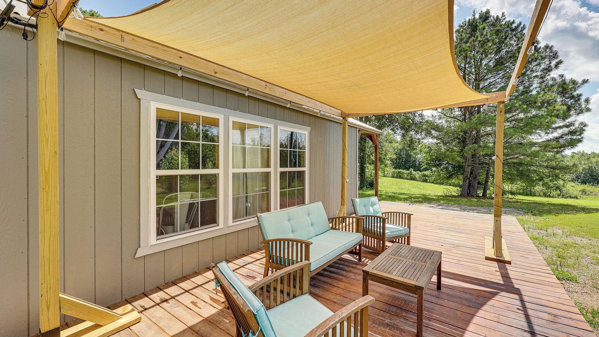 Royal Cabin | 5 Mi to Lake Ouachita: Peaceful Cabin Retreat