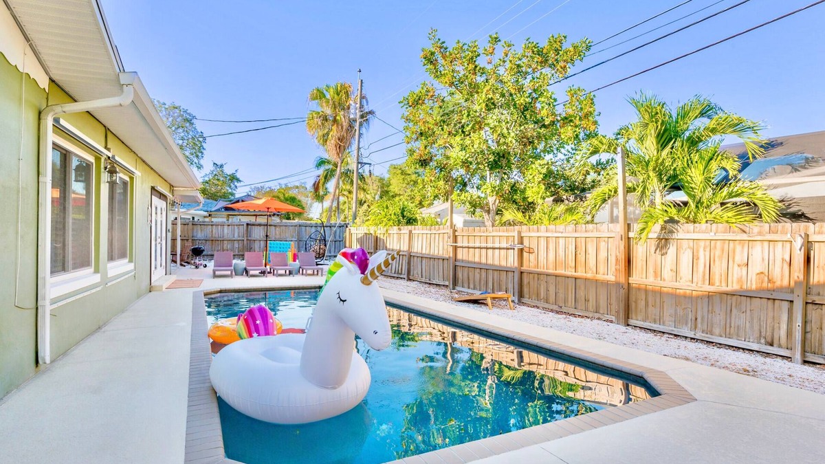 Harbor Bluffs House | 5 Min 2 Beach ~ Free HTD Pool ~ Near Trail & Golfnnnn